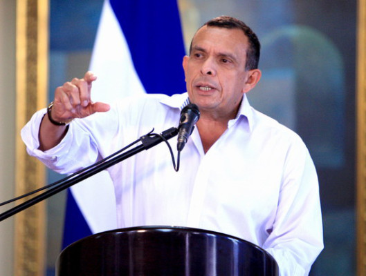 Gobierno oficializa histórico acuerdo salarial entre empresarios y trabajadores