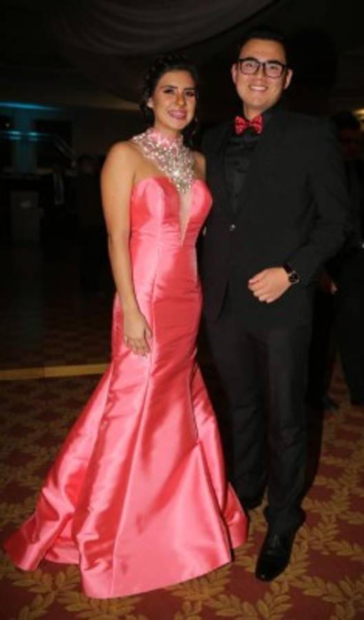 Brindan por el éxito estudiantil