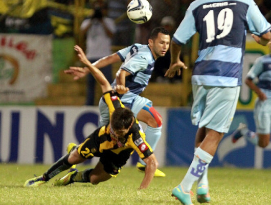 Real España se impuso a Motagua en un partidazo
