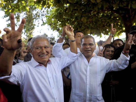 Aplazan anuncio del presidente electo en El Salvador