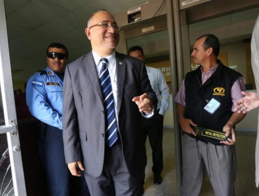 Exministro de Seguridad Óscar Álvarez brindará declaración a la Fiscalía en su casa