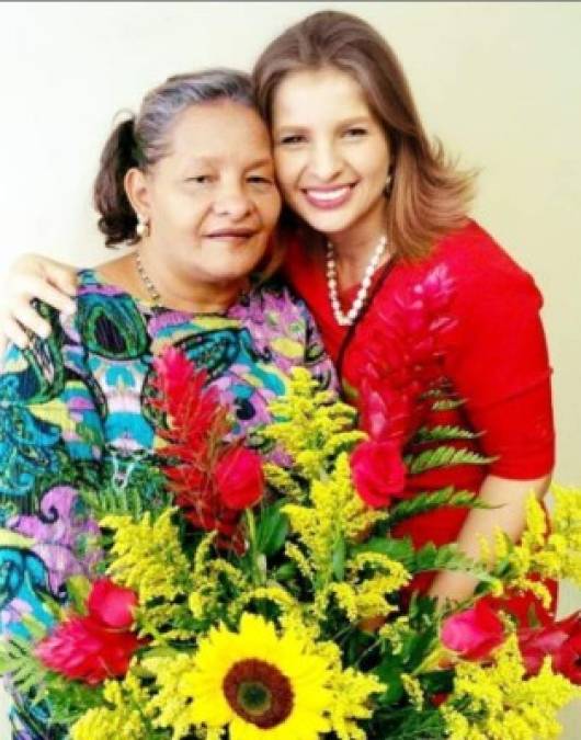 Día de la Madre: Las fotos que reconocidas hondureñas compartieron junto a sus mamás