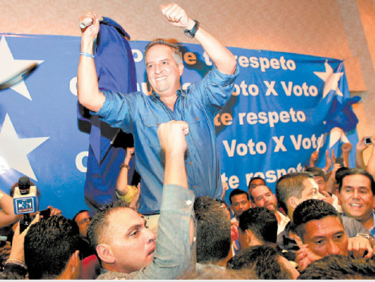 Ricardo Álvarez: Esos 4 poderosos háganse a un lado