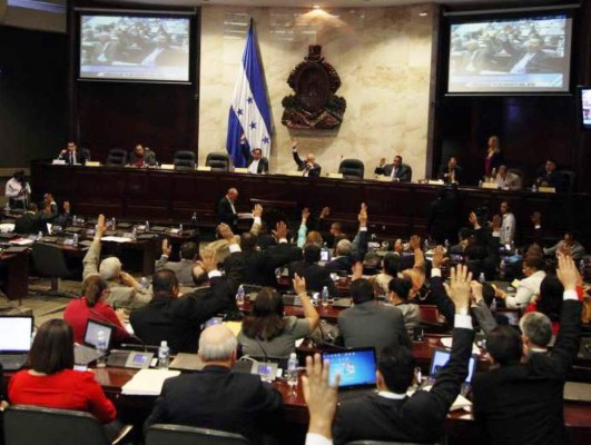 Aprueban amnistía para bienes inmuebles