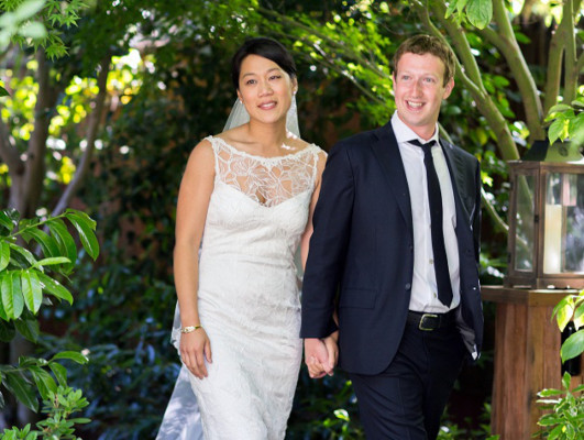 Fundador de Facebook Mark Zuckerberg se casó