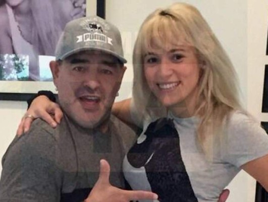 El nuevo rostro de Diego Maradona luego de un 'arreglito'