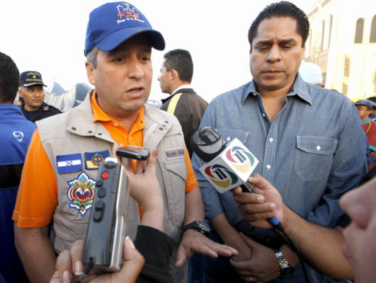 'Zapatero a tu zapato”, recomienda el alcalde a quienes quieren politizar ayuda a locatarios