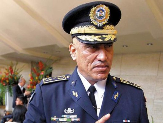 Honduras: Retorna Juan Carlos 'El Tigre' Bonilla para notificar permiso de estudios