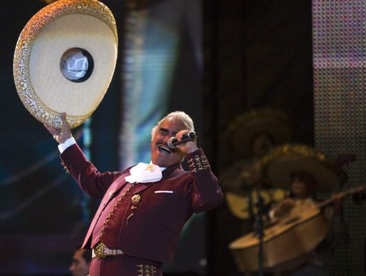Vicente Fernández se despidió en el azteca