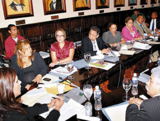 Honduras: Congreso retira dictamen de reforma para expropiaciones