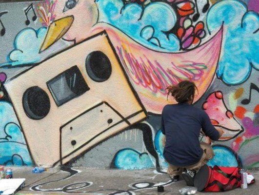 Con normativa se controlará grafiti en vías públicas