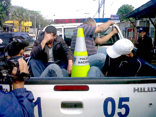 En audiencia inicial sujetos que asaltaron y raptaron a dos hermanas