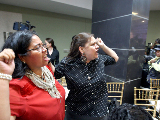 Por segunda vez, acto político termina en alboroto en Tegucigalpa