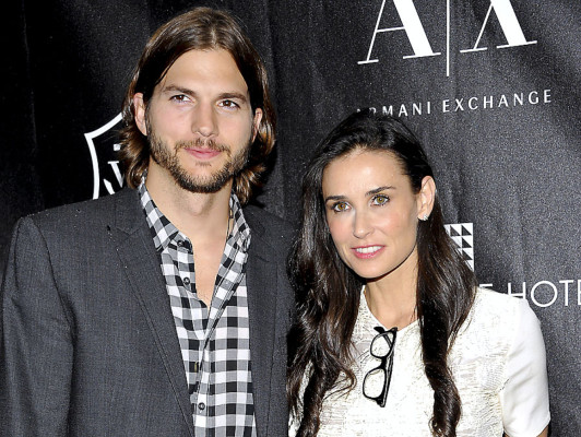 Ashton Kutcher solicita divorcio de Demi Moore