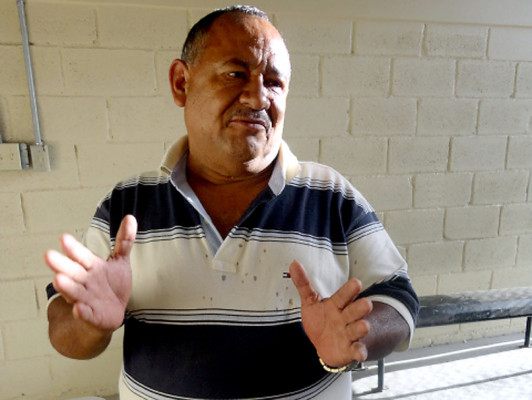 Policía detiene a comerciante acusado por estafa