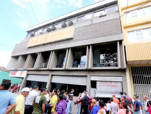 Incendio en bodega de la Alcaldía municipal en centro de Tegucigalpa