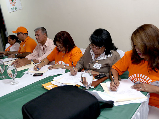 Pinu decide este sábado su futuro político