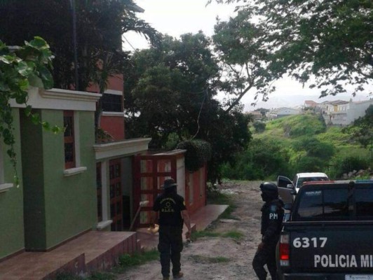 Inician incautación de bienes a policías señalados por proteger a narcos