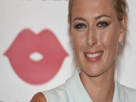 Sharapova vuelve a la actividad en Brisbane