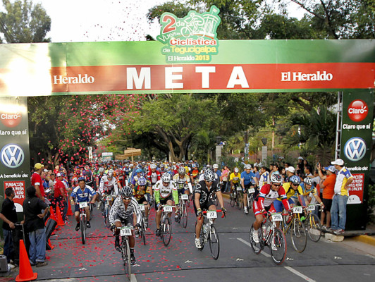 Arranca la Segunda Vuelta Ciclística de EL HERALDO