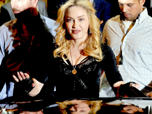 Fotos: La polémica dentadura de oro de Madonna
