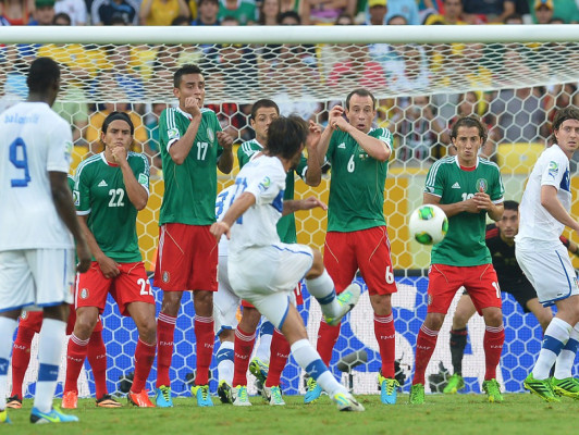 VIDEO: El golazo de Pirlo ante México