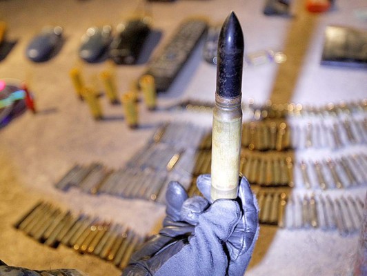 Decomisan armas y municiones en casa de anciana