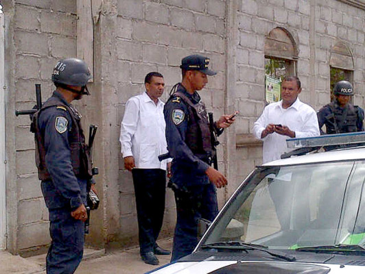Decomisan armas a cuerpo de seguridad de alcalde de Talanga