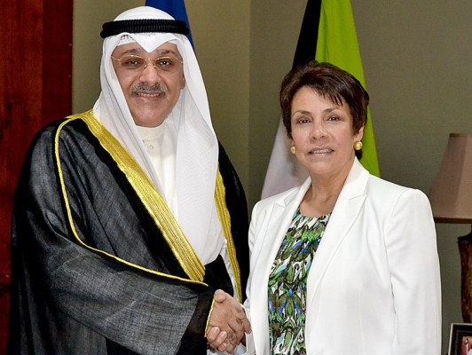Embajador de Kuwait se reúne con canciller hondureña