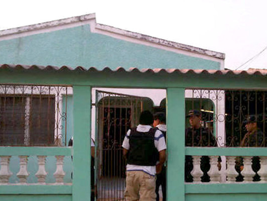 Decomisan fusiles, coca y granadas antitanques