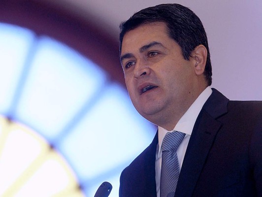 JOH juramentará su gabinete en el Nacional