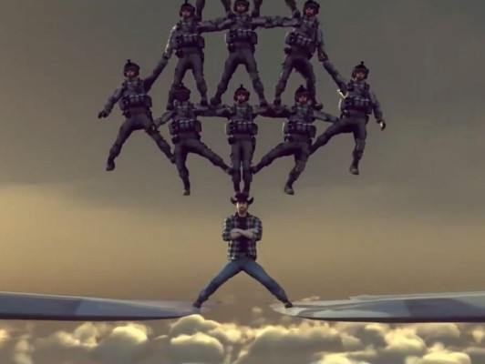 VIDEO: Chuck Norris supera a Van Damme