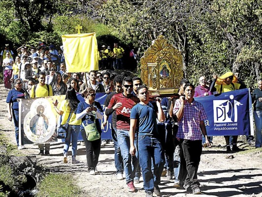 Jóvenes capitalinos dispuestos a amar a María 'hasta que duela”