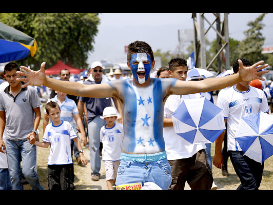 FOTOGALERÍA: El color del Honduras-México