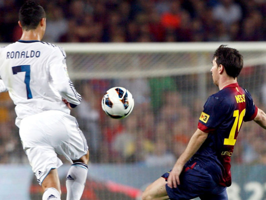 CR7 busca igualar récord de Messi en la Champions