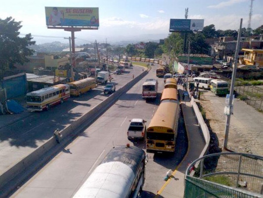 Tegucigalpa: transportistas paralizan unidades