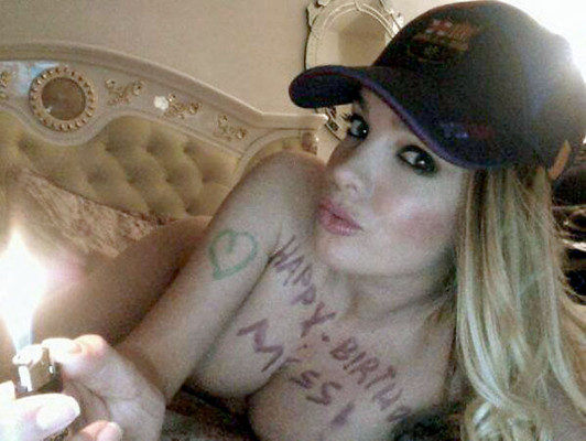 El candente regalo de una actriz porno a Messi por su cumpleaños