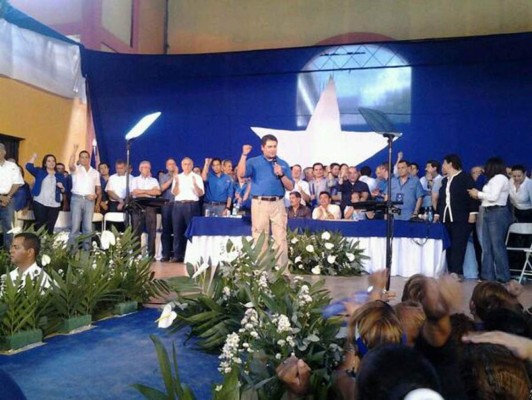 Hernández solicita ayuda efectiva a EEUU contra el narcotráfico