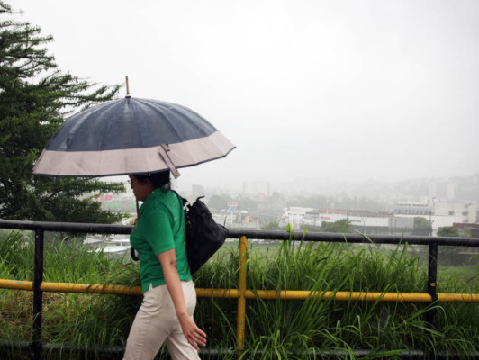 Lluvias persistirán por 48 horas en Honduras