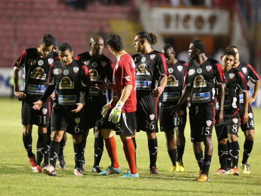 Olimpia vence con polémica al Choloma