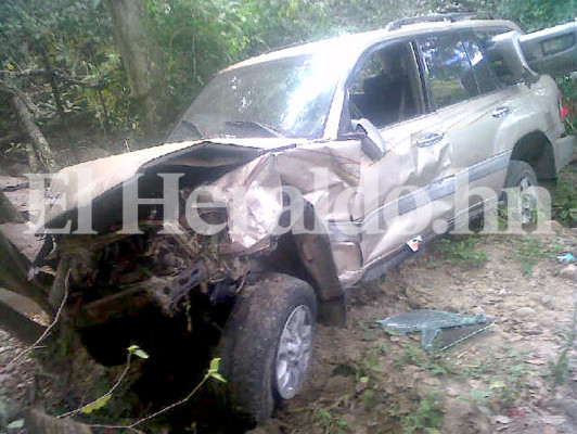 Se accidentan escoltas del Fiscal General; un muerto