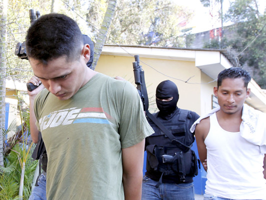 A la cárcel envían a hermanos acusados de extorsión