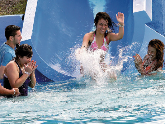 Diversión acuática de la capital está en la salida al norte