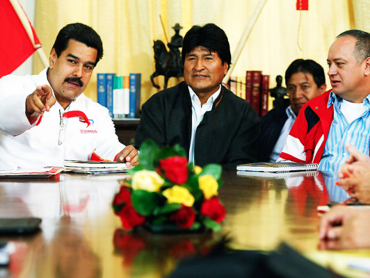 Handout picture released by Miraflores presidential palace press office showing (L to R) Venezuelan Vice-President Nicolas Maduro, Bolivian President Evo Morales, Bolivia's Foreign Minister David Choquehuanca and the president of Venezuela's National Assembly Diosdado Cabello, during a meeting in Caracas on February 19, 2013. Morales flew to Caracas to see his ailing counterpart Hugo Chavez, who returned on the eve from Cuba after a 70-day stay for cancer treatment. AFP PHOTO/PRENSA MIRAFLORES RESTRICTED TO EDITORIAL USE - MANDATORY CREDIT ' AFP PHOTO / PRENSA MIRAFLORES ' - NO MARKETING NO ADVERTISING CAMPAIGNS - DISTRIBUTED AS A SERVICE TO CLIENTS