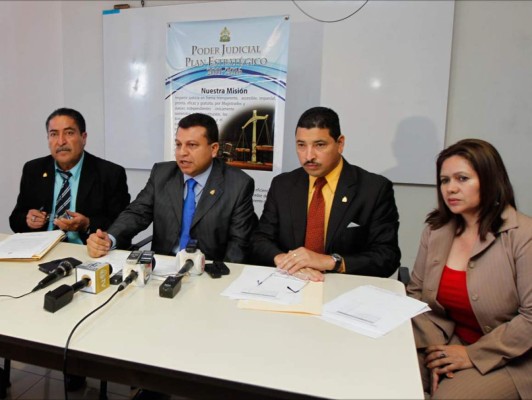 Impugnan Ley del Consejo de la Judicatura