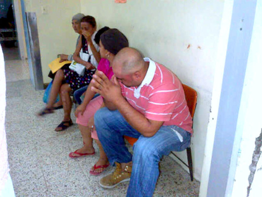 Tres heridos al caer roca sobre una vivienda en Comayagüela