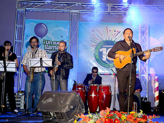 Velada artística en aniversario de Chiminike