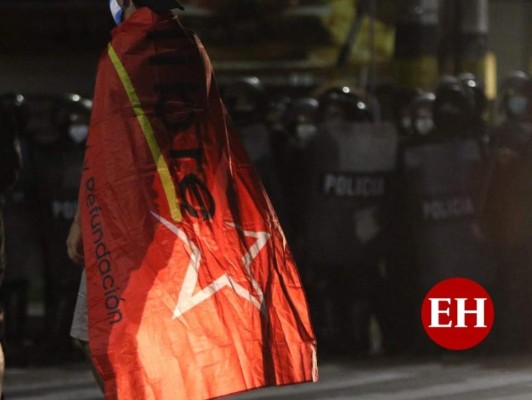 Así se apostó la resistencia frente al aeropuerto Toncontín en apoyo a Mel Zelaya