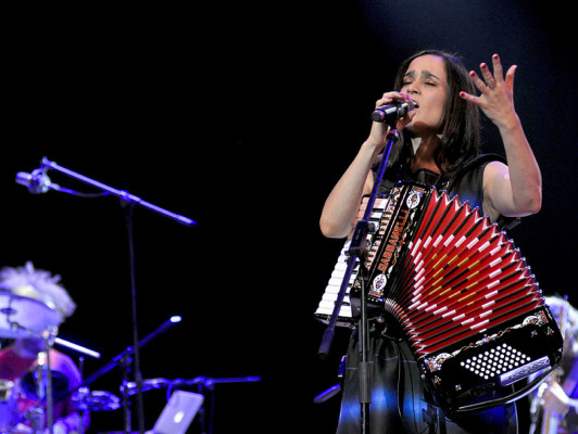 Julieta Venegas canta en La Habana