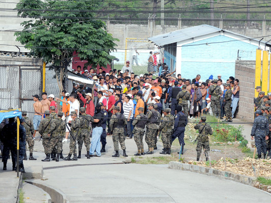Cárceles de Honduras en poder de comisión
